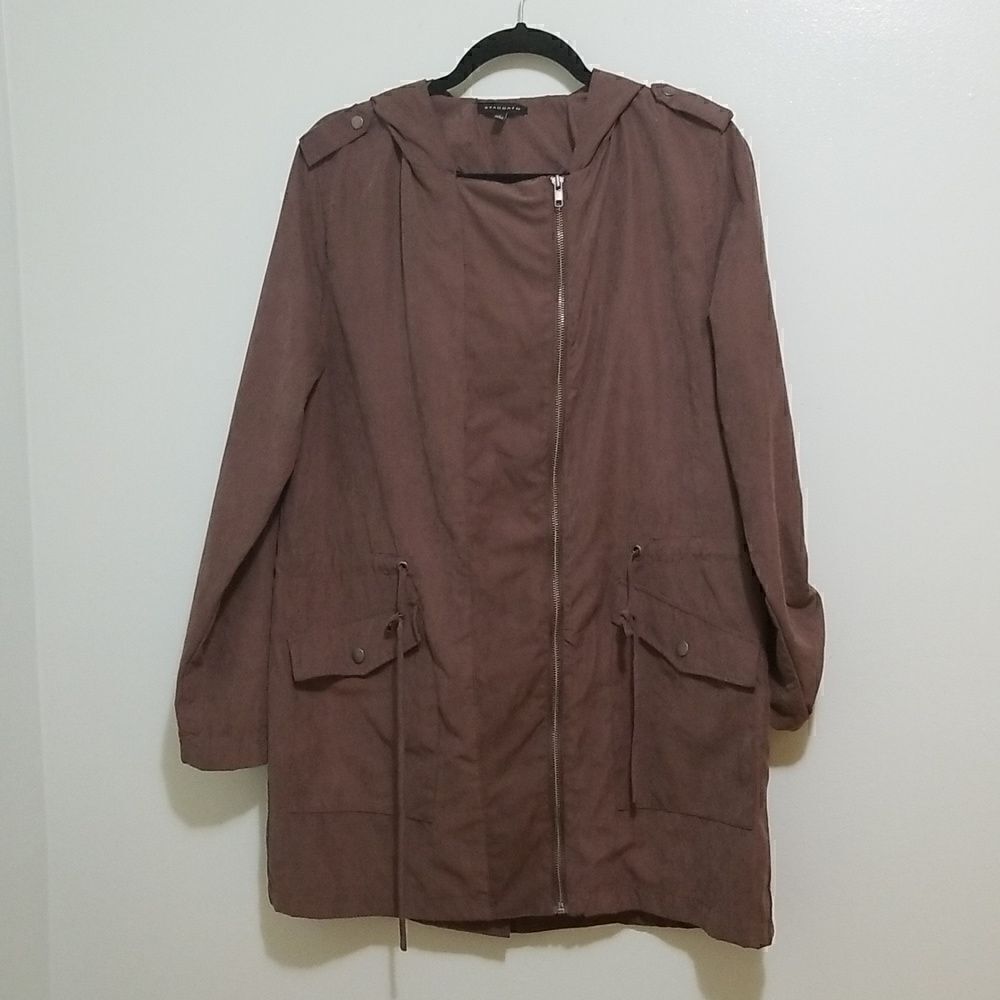 Staccato brown zippered jacket with hood. Size L.